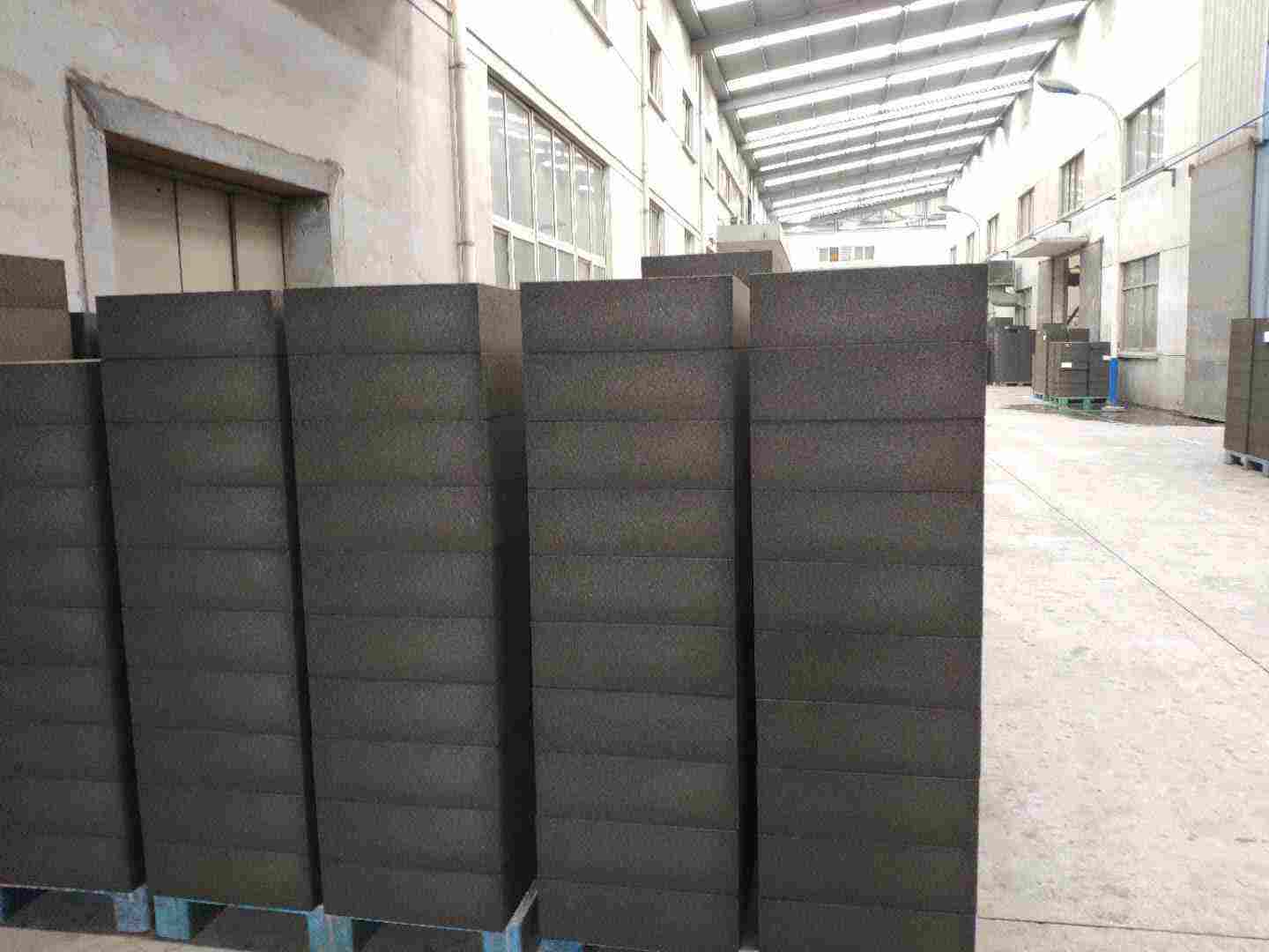 1685957411204212.jpg 屋面泡沫玻璃板施工工藝