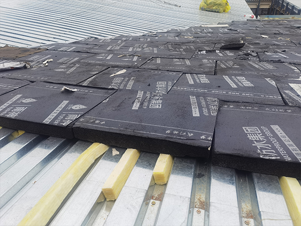 輕盈材質(zhì)，堅固結(jié)構(gòu)：探秘復(fù)合貼面泡沫玻璃的力學(xué)奧秘