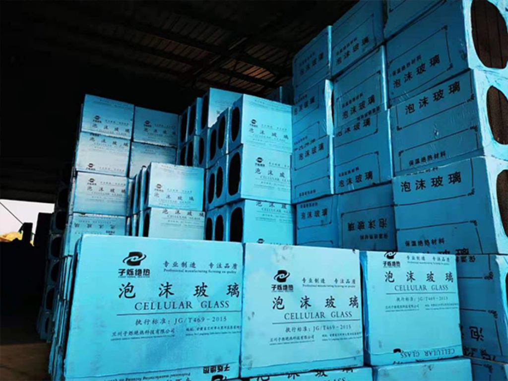 輕型保溫隔熱墻板(集成墻板保溫隔熱效果好嗎)